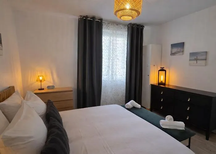 Le Palais De La Mer, T2, 4p, Plages Et Centre *